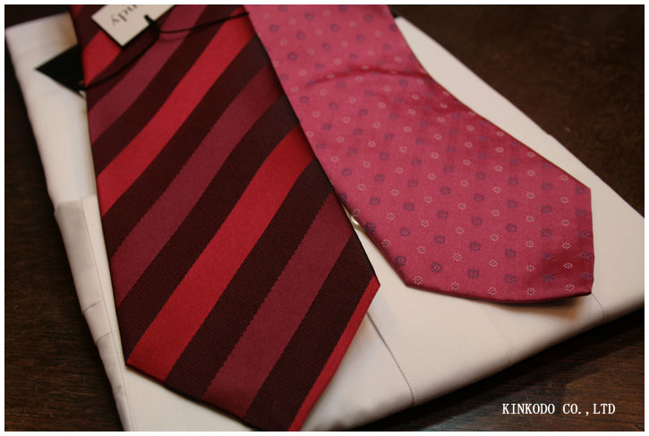 red_tie2.jpg
